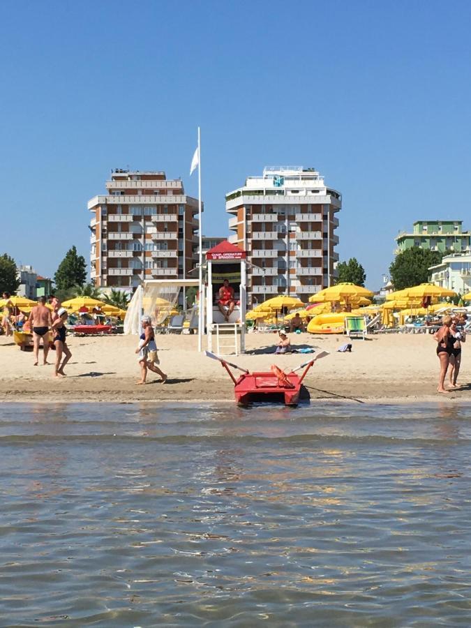 Appartamento Fronte Mare ريميني المظهر الخارجي الصورة