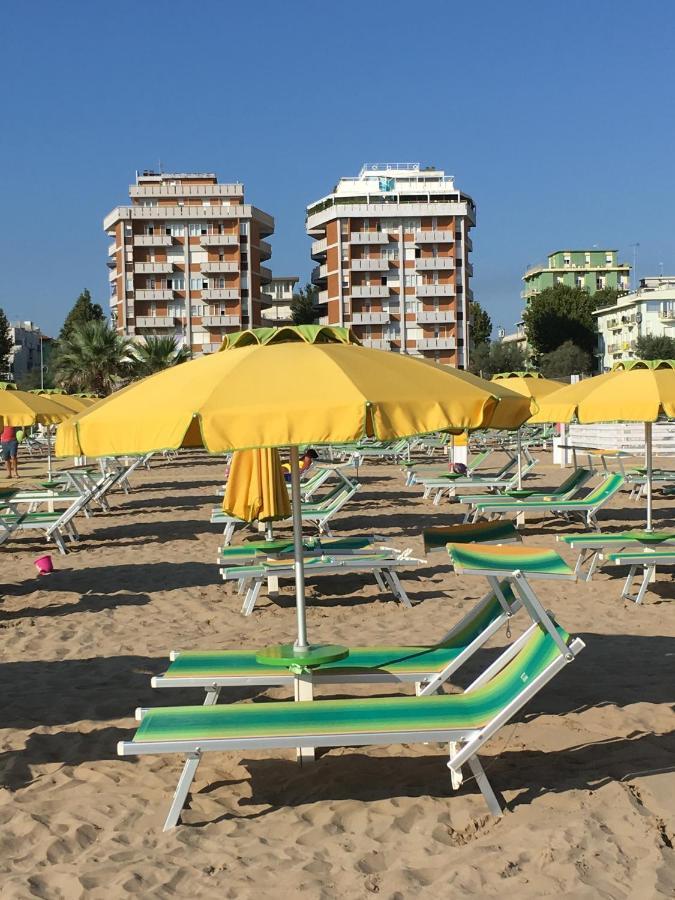 Appartamento Fronte Mare ريميني المظهر الخارجي الصورة