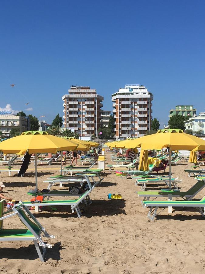 Appartamento Fronte Mare ريميني المظهر الخارجي الصورة