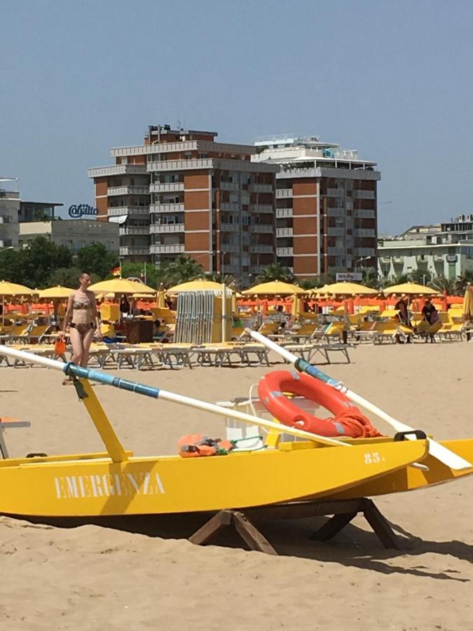 Appartamento Fronte Mare ريميني المظهر الخارجي الصورة