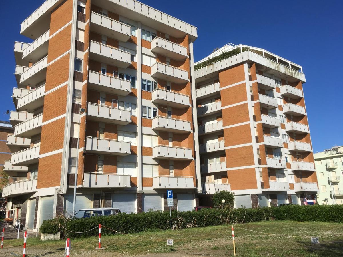 Appartamento Fronte Mare ريميني المظهر الخارجي الصورة