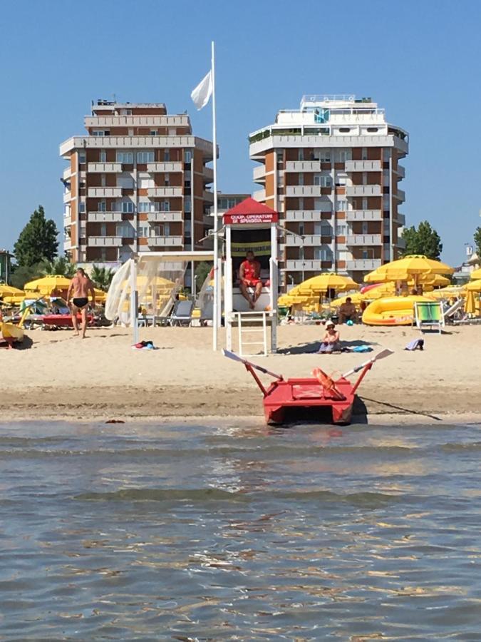 Appartamento Fronte Mare ريميني المظهر الخارجي الصورة