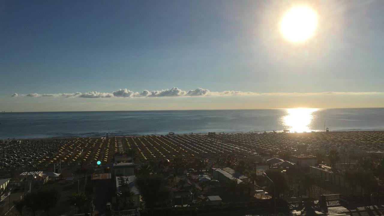 Appartamento Fronte Mare ريميني المظهر الخارجي الصورة