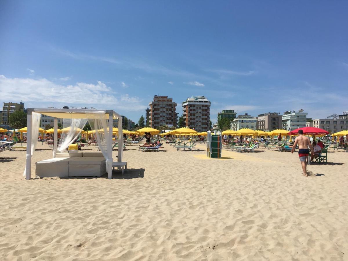 Appartamento Fronte Mare ريميني المظهر الخارجي الصورة