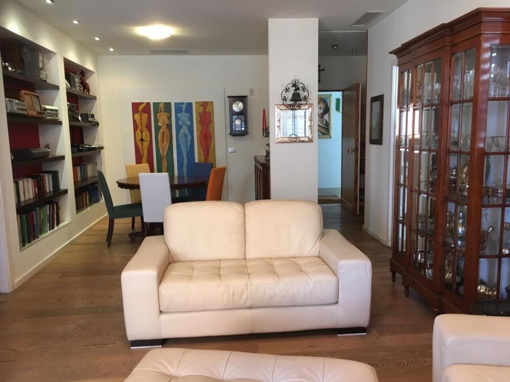 Appartamento Fronte Mare ريميني المظهر الخارجي الصورة